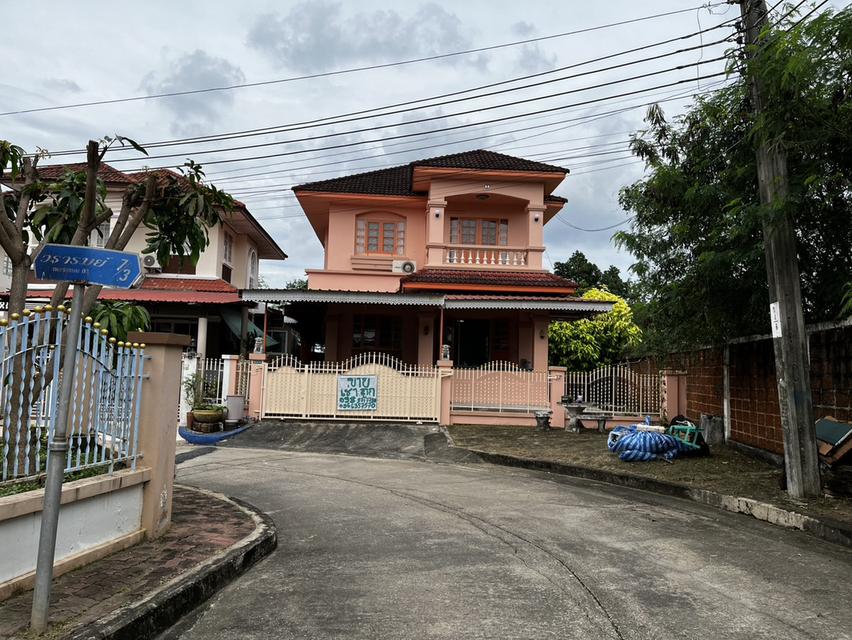 บ้านเดี่ยวหมู่บ้านวรารมย์เพชรเกษม 81  1