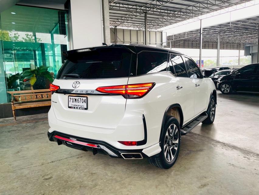 TOYOTA FORTUNER 2.4 LEGENDER 2021ð āļĢāļđāļāļĒāđāļāļĒāļāļĩāđ 4