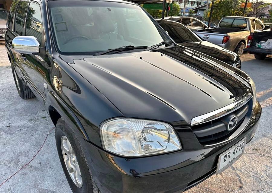 Mazda Tribute สีดำ