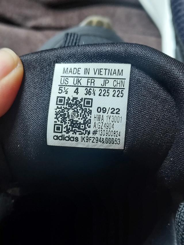 adidas ดำ 4