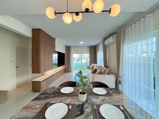 ศรีนครินทร์-บางนา ให้เช่าบ้านเดี่ยวสุดหรู 2 ชั้น 68ตร.วา. 270ตร.ม. MRT ศรีลาซาล 2.5 กม.รร.นานาชาติไทย-สิงคโปร์ 2.1กม. 4น 2