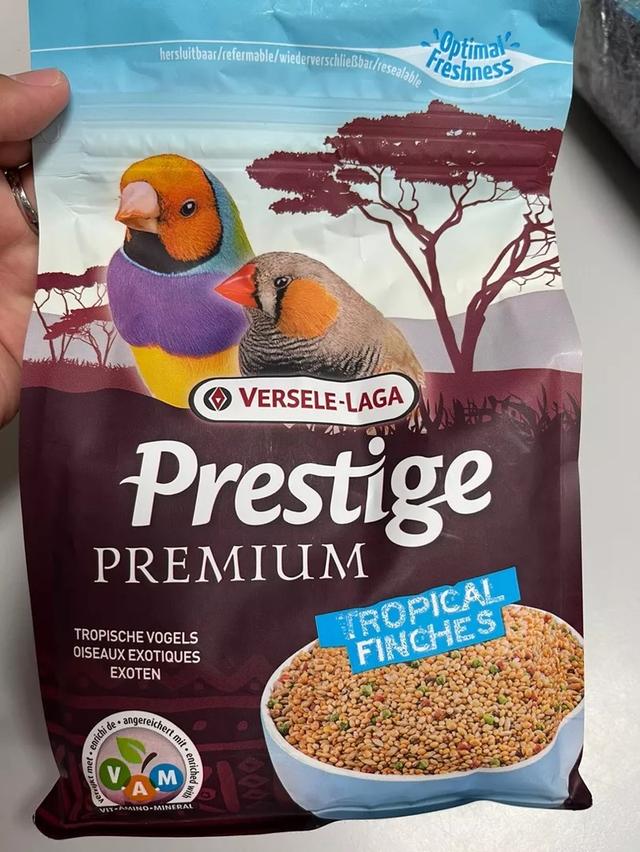 อาหารนกสูตรพรีเมี่ยม Prestige 3