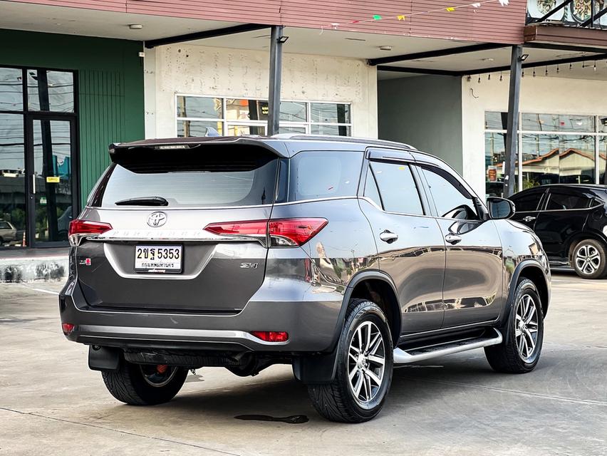 Toyota Fortuner 2.8V 4wd ปี22 6