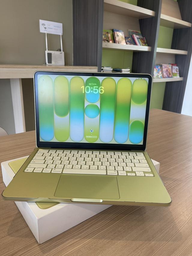 • รุ่น: MacBook Neo• ชิป: Apple A8 Pro• หน่วยความจำ (RAM): 8GB• SSD: 256GB• ระบบปฏิบัติการ: macOS Tahoe เวอร์ชัน 21.6.5.1• จอภาพ: Liquid Retina