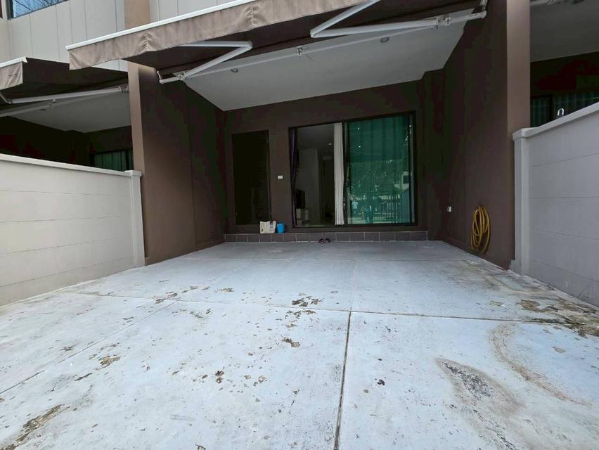 ให้เช่า ทาวน์โฮม 3 ชั้น หมู่บ้านกลางเมือง ลาดพร้าว-เสรีไทย ซอยเสรีไทย 52 ถนนเสรีไทย แขวงคันนายาว เขตคันนายาว กรุงเทพมหานคร 4