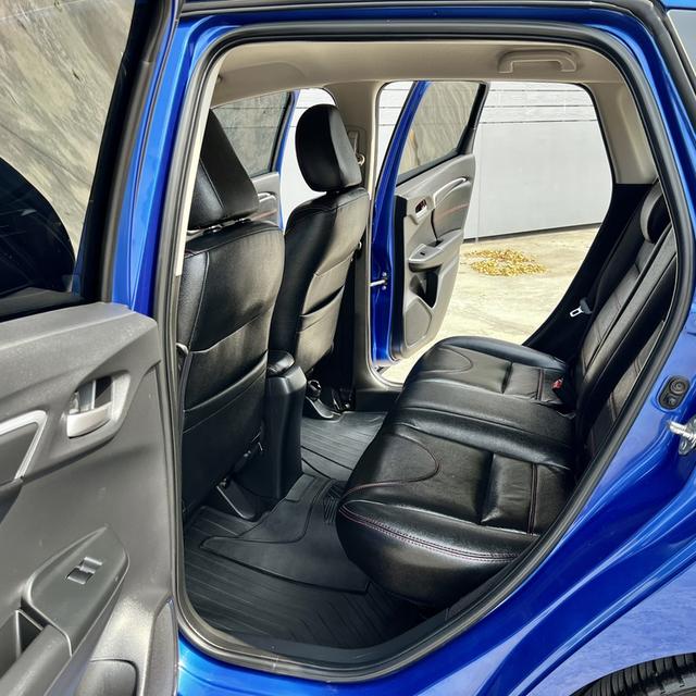 HONDA JAZZ, 1.5 i-VTEC SV ปี 2016 โทร. 0922639576 เอ๋ รูปที่ 5