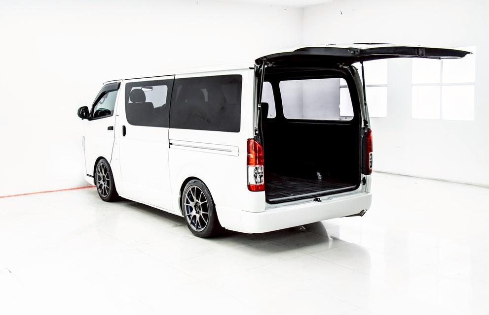 TOYOTA HIACE 2.5 GL 2009  8