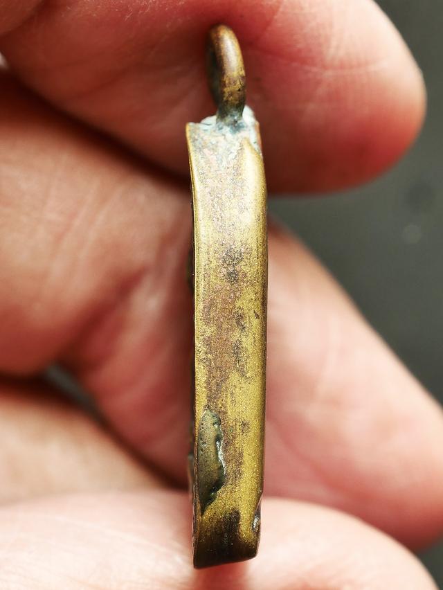 เหรียญจอบใหญ่ หลวงพ่อเงิน วัดบางคลา...เก่าๆ 8