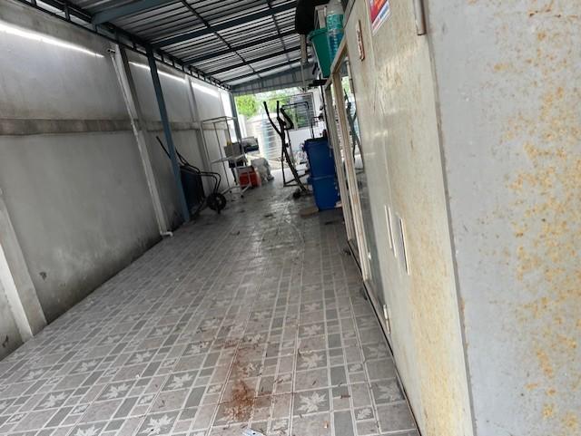 บ้านย่านสำโรง หมู่บ้านกัญญา3 ซ.ด่านสำโรง62 จำนวน 3 หลังติดกัน เนื้อที่ 77,76และ110 ตร.วา สามารถแยกซื้อที่ละหลัง หรือซื้อทั้ง 3หลังในราคาลดพิเศษ 14