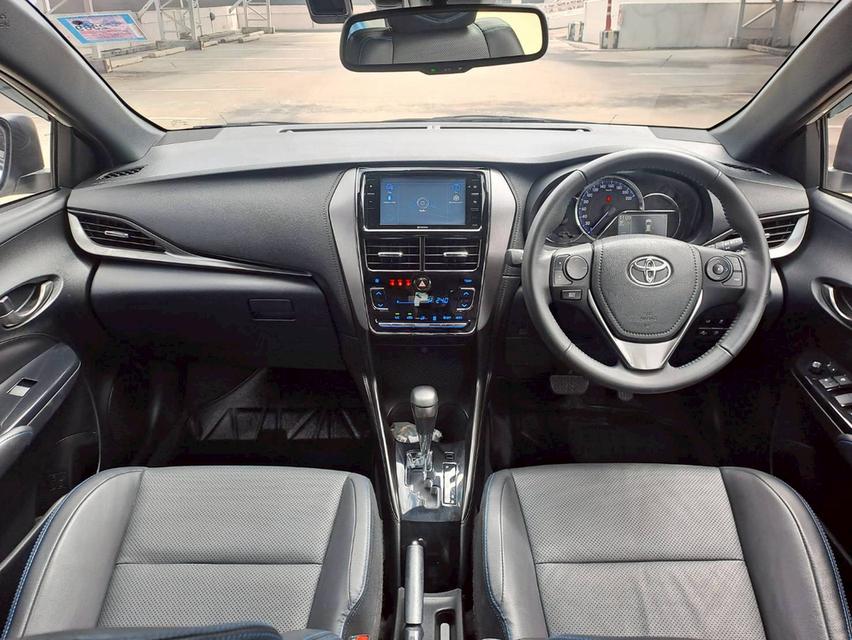 TOYOTA YARIS, 1.2 SPORT PREMIUM (สีขาว) ปี2022 10