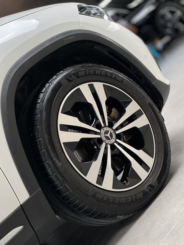 Benz GLA200 Progressive 13