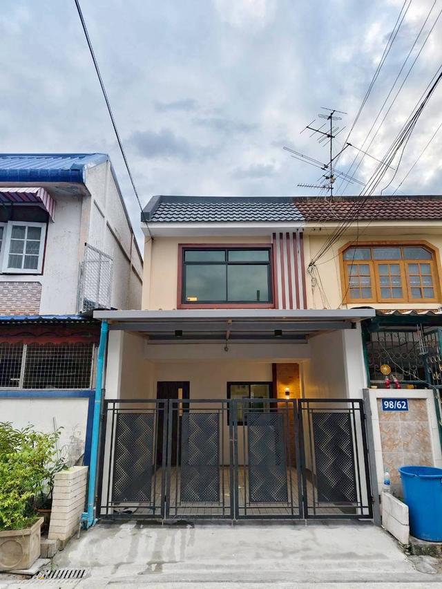 หมู่บ้านสมชายพัฒนา  1