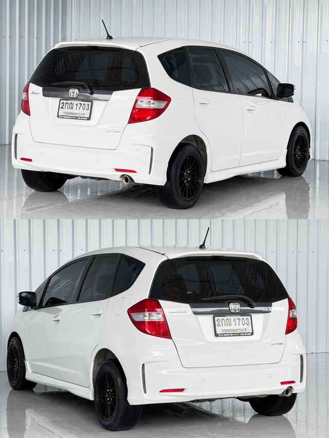 Jazz รุ่น 1.5SV ตัวท้อป ผ่อน 5,xxx ฿ 6