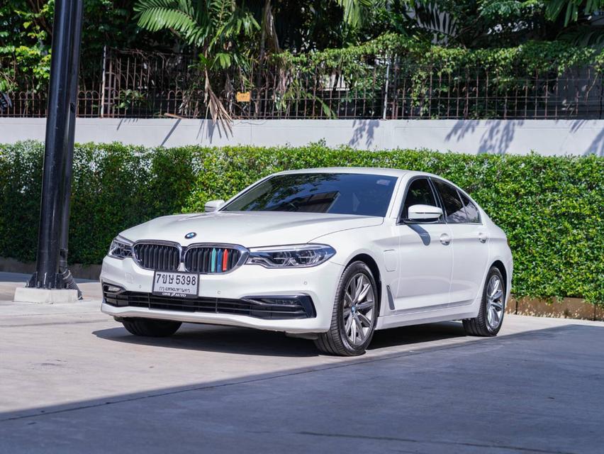 BMW 530e Elite ปีจด 2021
