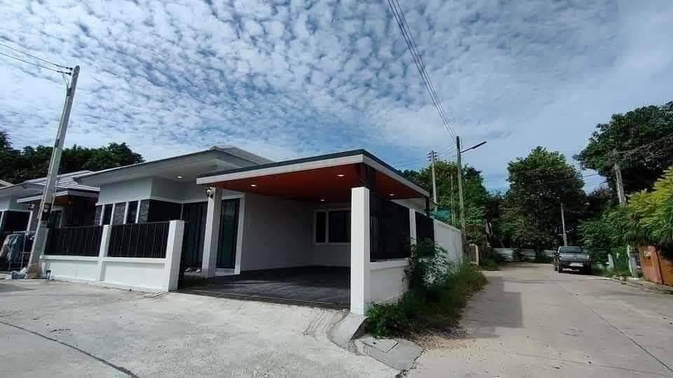 บ้านสร้างใหม่ ศรีราชา ซอยวัดจีน บ้านสวยพร้อมอยู่ 18
