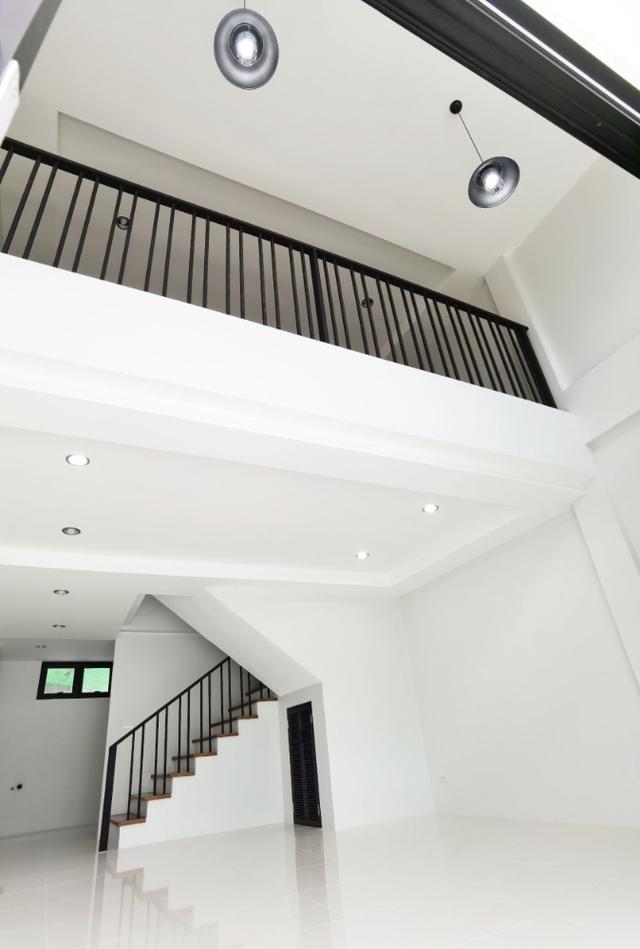 ทาวน์โฮมออฟฟิศ 3.5ชั้น 15