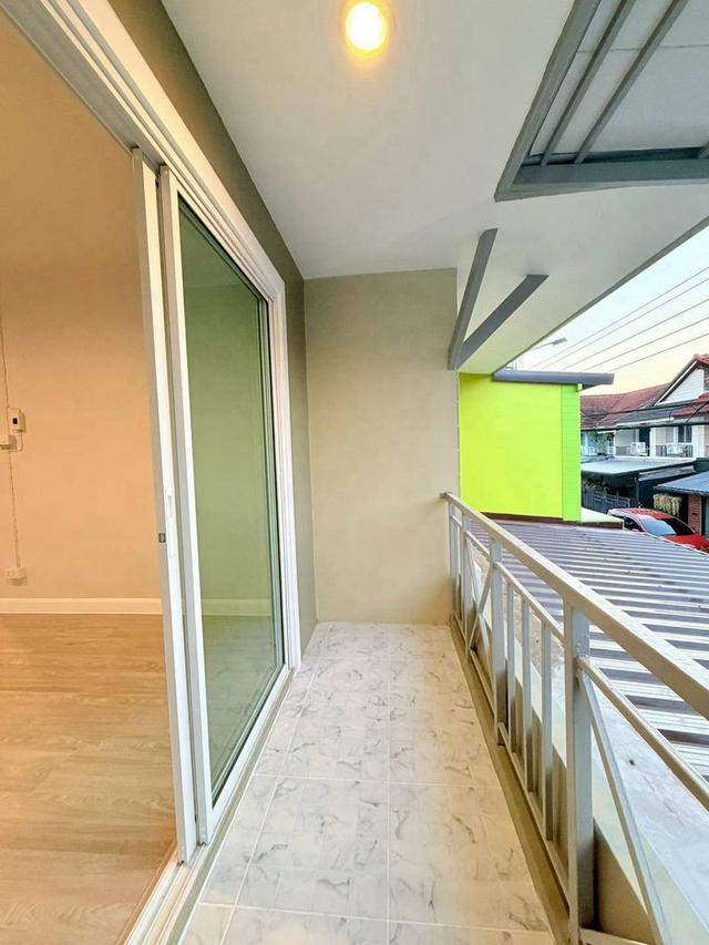 หมู่บ้านพฤกษา3  ถนนวัดลาดปลาดุก บางบัวทองทาวน์เฮาส์ 2 ชั้น ตกแต่งใหม่พร้อมอยู่ หน้ากว้าง6เมตร ใกล้ตลาดเดินทางสะดวกใกล้วินรถตู้ 20