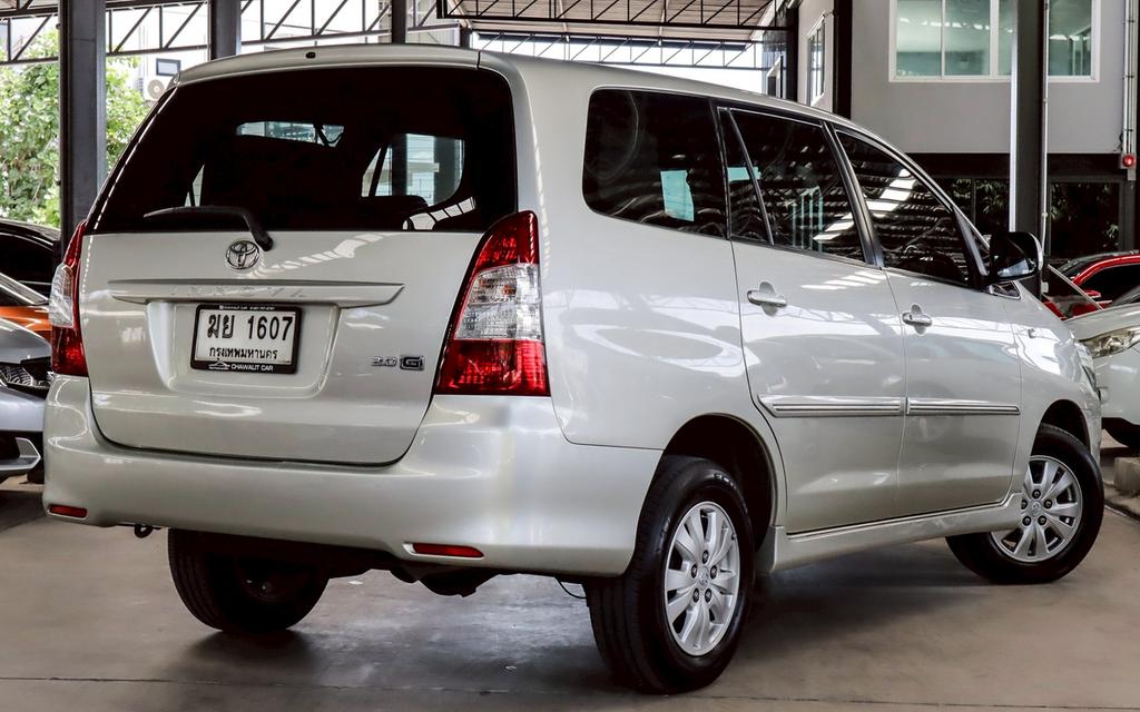2012 TOYOTa INNOVA 2.0 G เบนซิน 15