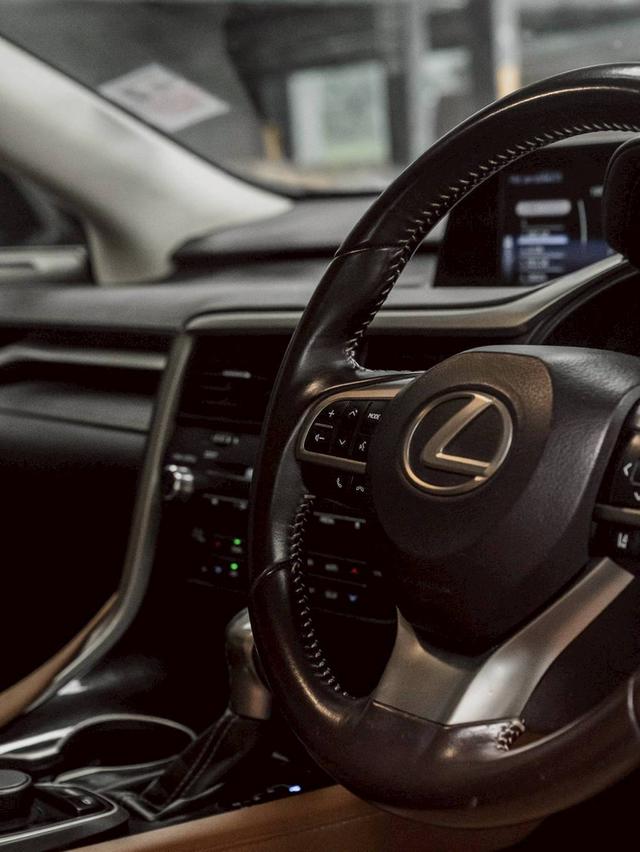 รหัสรถ 67GG1211 Lexus RX300 ปี 2019 8