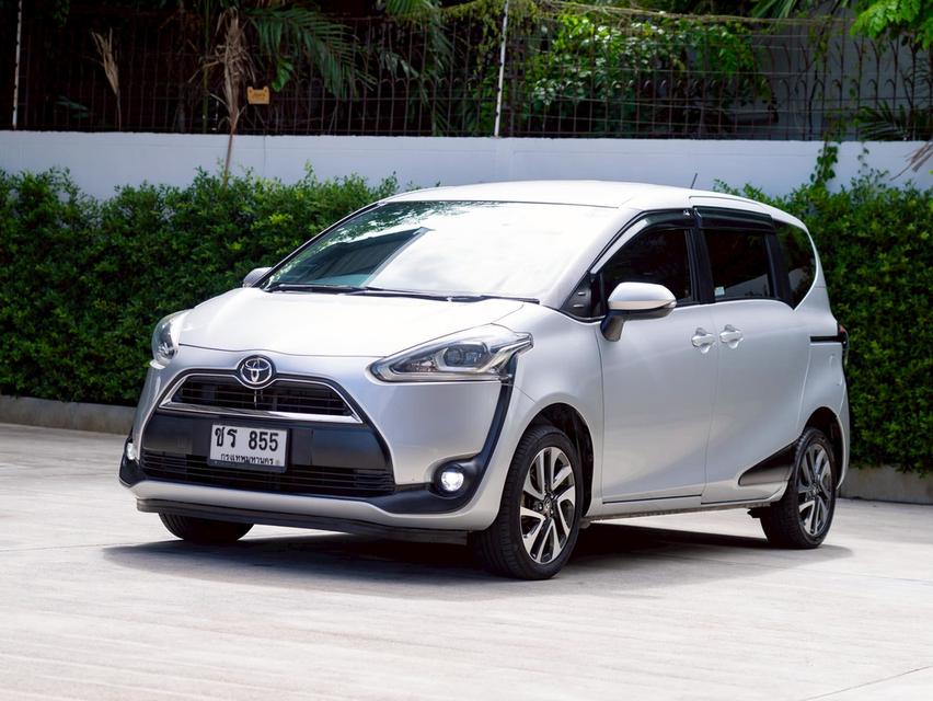 Toyota Sienta 1.5 V ปี 2018