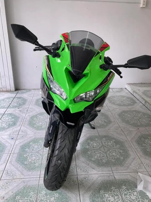 ส่งต่อรถมอเตอร์ไซค์สวยๆ Kawasaki Ninja ZX-25R