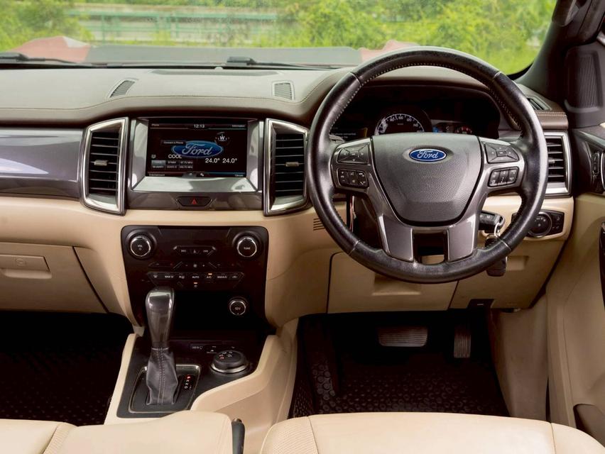 Ford Everest 3.2 Titanium+ 4WD ปี 2016 20