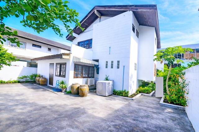 บ้านเดี่ยว 90 ตร.ว.5-6นอน 2น้ำ ใกล้ BTSเสนานิคม และ รร.สตรีวิทยา2 1กม.300ตร.ม. จอดรถ5คัน ทำเลเสนานิคม ลาดพร้าว 1