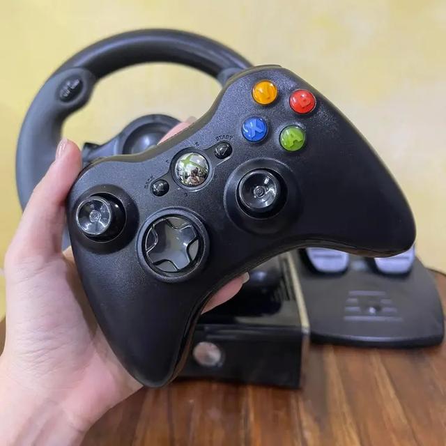 เครื่องเล่นเกม Xbox สภาพดี 2