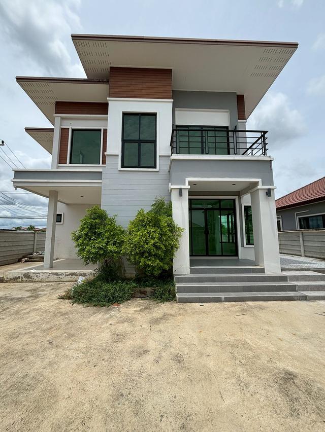 ขายบ้านเดี่ยว นาสร้าง พร้อมที่ดินหน้าบ้านกว้างมาก🧱กำลังรอรีโนเวท 10
