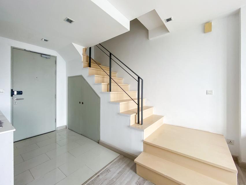 🏙️ ห้อง Duplex ชั้นสูงวิวเมือง! ขาย คอนโด IDEO Mobi Sathorn (ไอดีโอ โมบิ สาทร) ติด BTS กรุงธนบุรี 61.29 ตร.ม. เพียง 7.5 ล้านบาท! 🏙️ 17