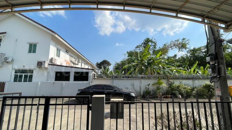 ทาวน์เฮ้าส์ บ้านเปี่ยมสุข รัตนาธิเบศร์ - วัดสวนแก้ว หน้าบ้านไม่ชนใคร 3