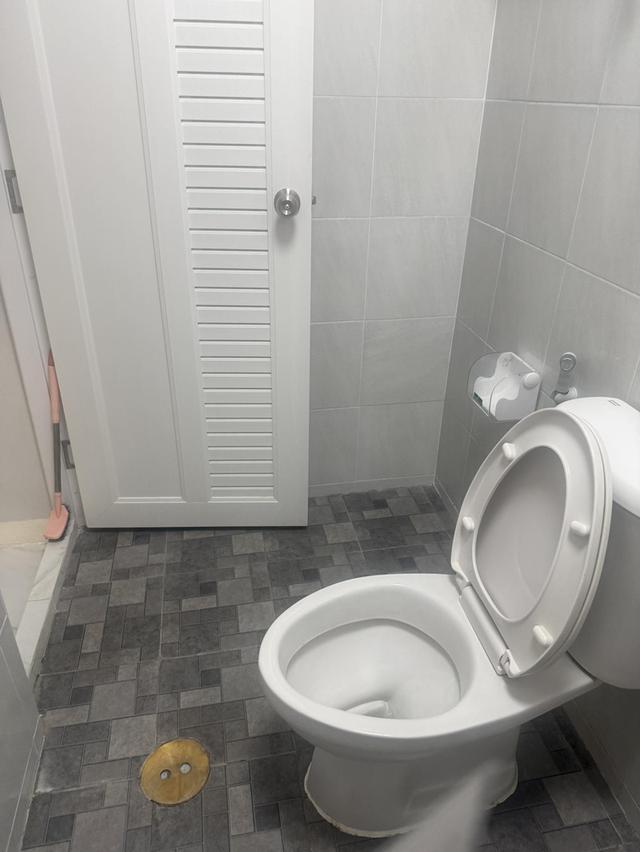 ขายด่วน 1.39 ล้านบาท ฟรีโอน ขายทาวน์เฮ้าส์ชั้นเดียว ทำเลทองเดินทางสดวก เคหะร่มเกล้า 4