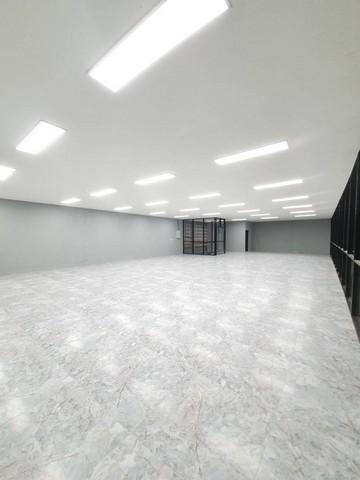 U1396 ให้เช่าโกดังย้านสายไหมใกล้ทางด่วน มีทั้งหมด 2 หลังขนาด 1200 ตารางเมตรและ 1500 ตารางเมตร ทำเลดีเดินทางสะดวกเข้าออกได้หลายทาง 3