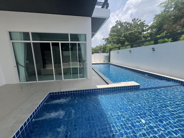 Pool Villa ขนาดใหญ่ ใกล้หาดจอมเทียน เหมาะทั้งอยู่อาศัยเอง หรือปล่อยเช่าสร้างรายได้ 4 ห้องนอน 4 ห้องน้ำ 2