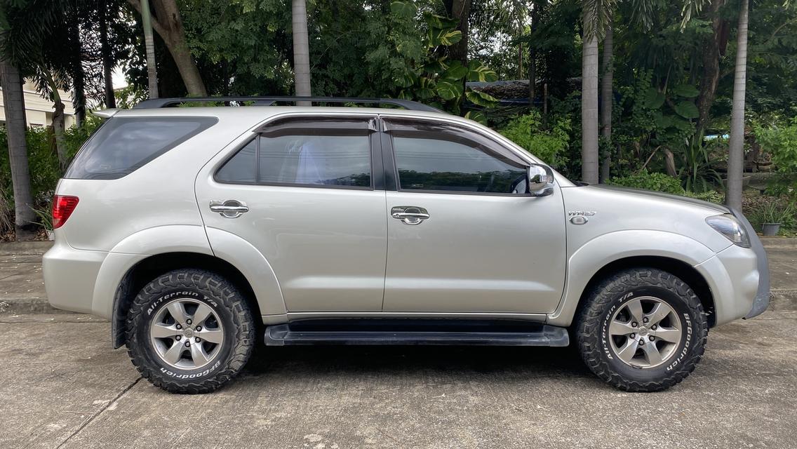 Toyota Fortuner 2.7 V 6