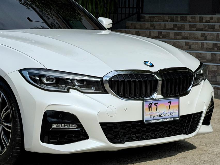 2021 BMW 320D MSPORT รถมือเดียวออกป้ายแดง รถออกจากศูนย์ปี 2021 แท้ รถวิ่งน้อย ไม่เคยมีอุบัติเหตุครับ รูปที่ 8