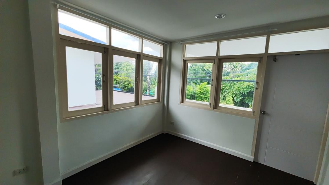 บ้านเดี่ยว รีโนเวทใหม่  1