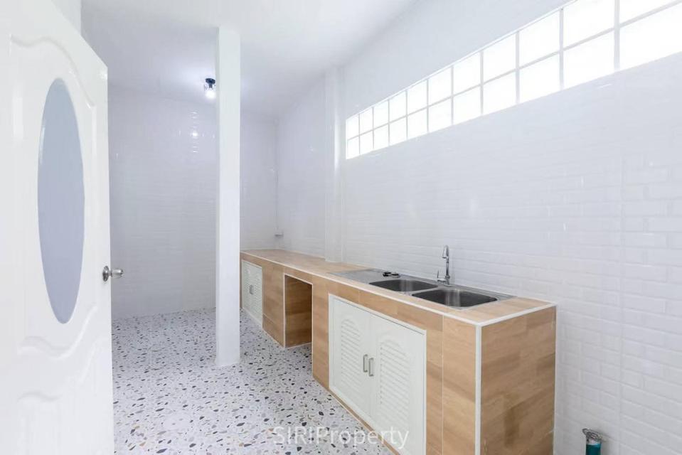 หมู่บ้านศิษฐิโรจน์   ลำลูกกา คลอง1  18