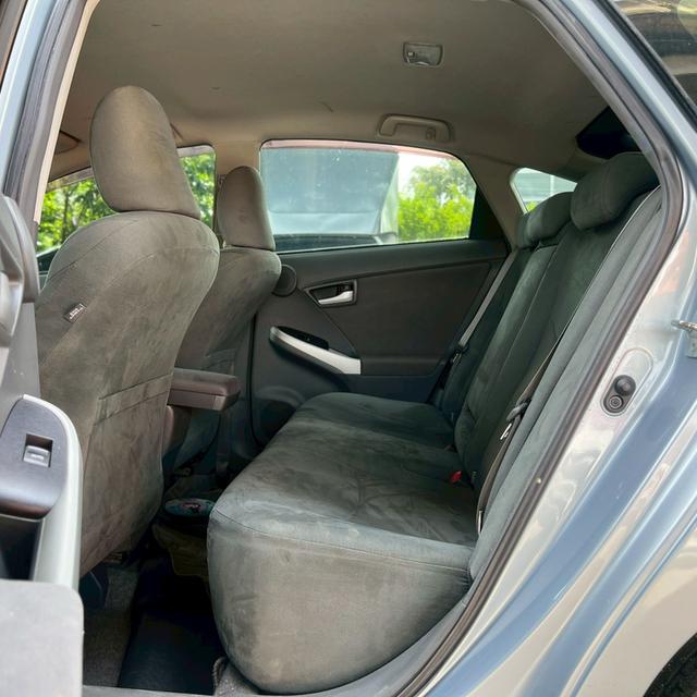 Toyota Prius 1.8 Hybrid AT ปี 2012 18