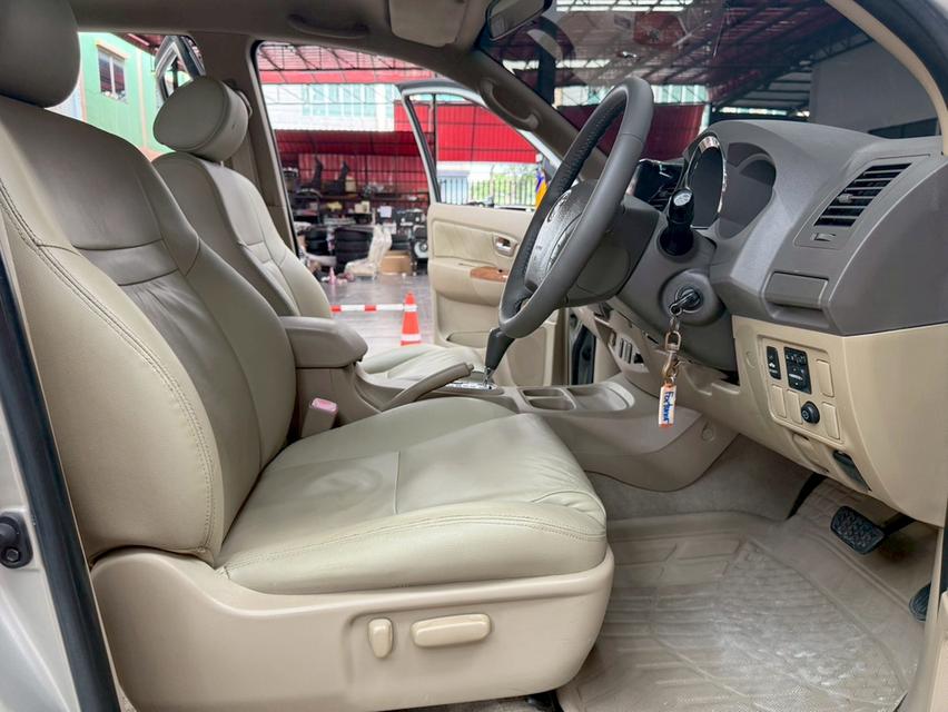 TOYOTA FORTUNER 2.7 V 2WD ปี2009รถบ้านแท้ รถสวยสภาพดี พร้อมใช้งาน 13