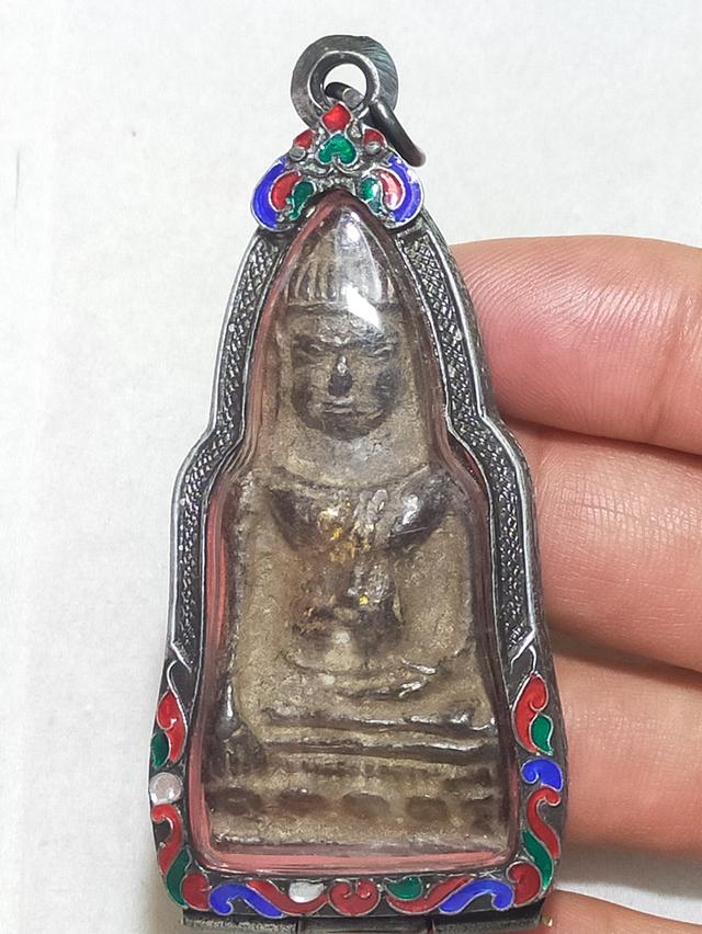 พระเก่าพร้อมเลี่ยมไม่ทราบที่