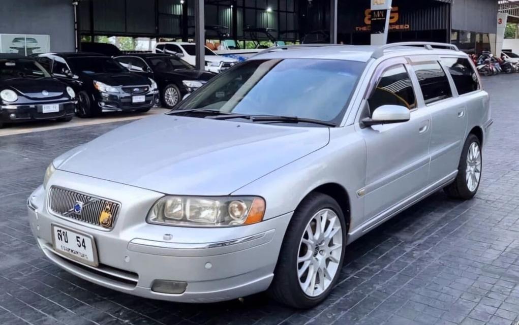 Volvo V70 2.0T สีเทา ปี 2006 3