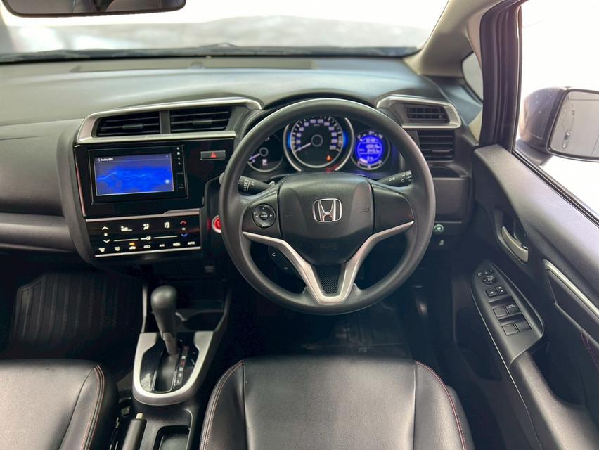 ปี 2019 HONDA JAZZ, 1.5 i-VTEC V+โฉม ปี14-ปัจจุบัน สีเทา เกียร์ออโต้ เครื่องเบนซินมือเดียวป้ายแดง รูปที่ 13