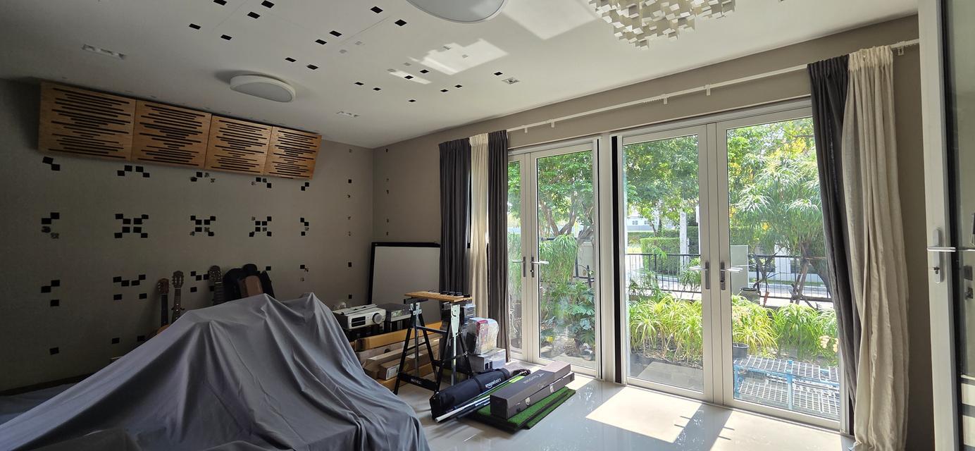 บ้านเดี่ยวหลังมุมในโครงการลัดดารมย์บางนา 8