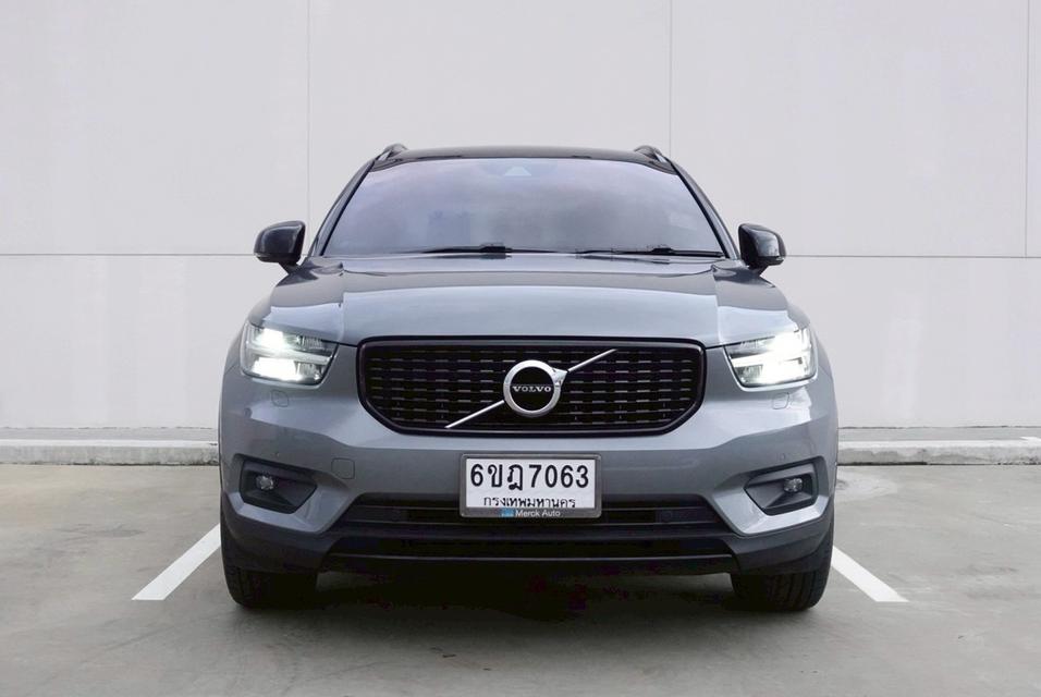 VOLVO XC40 2.0 T5 R-design AWD ปี2019 1