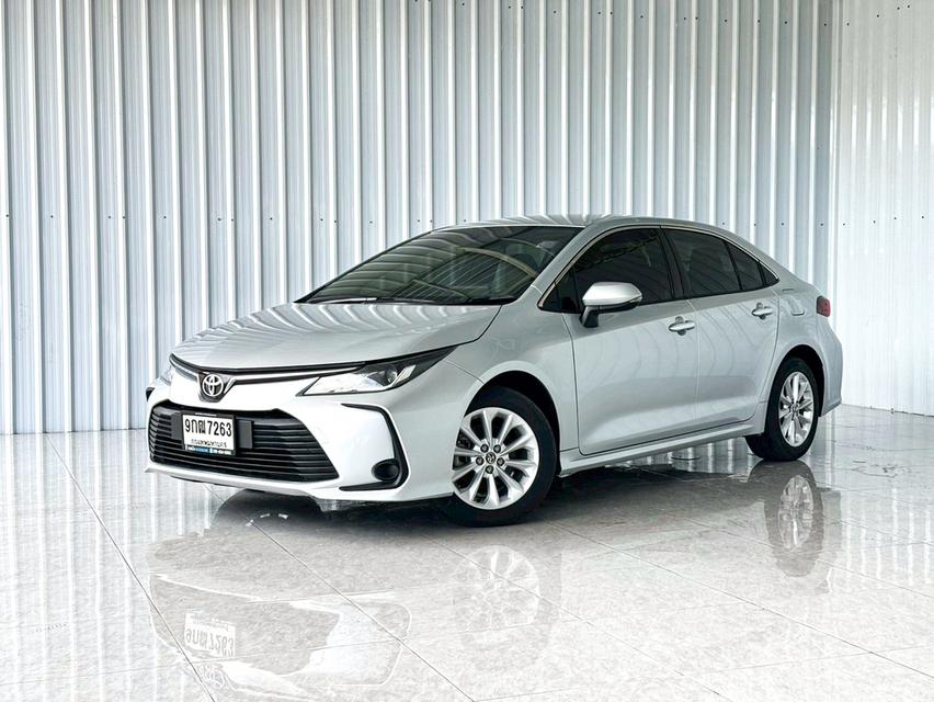 รถมือเดียว สภาพดี ฟรีดาวน์ Toyota Altis 1.6G เบนซิน รูปย่อยที่ 2