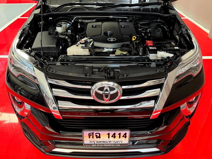 2020 TOYOTA FORTUNER 2.4 V รถสภาพสมบูรณ์ พร้อมใช้งาน รถวิ่งน้อย เข้าศูนย์ทุกระยะ ไม่เคยมีอุบัติเหตุครับ 15
