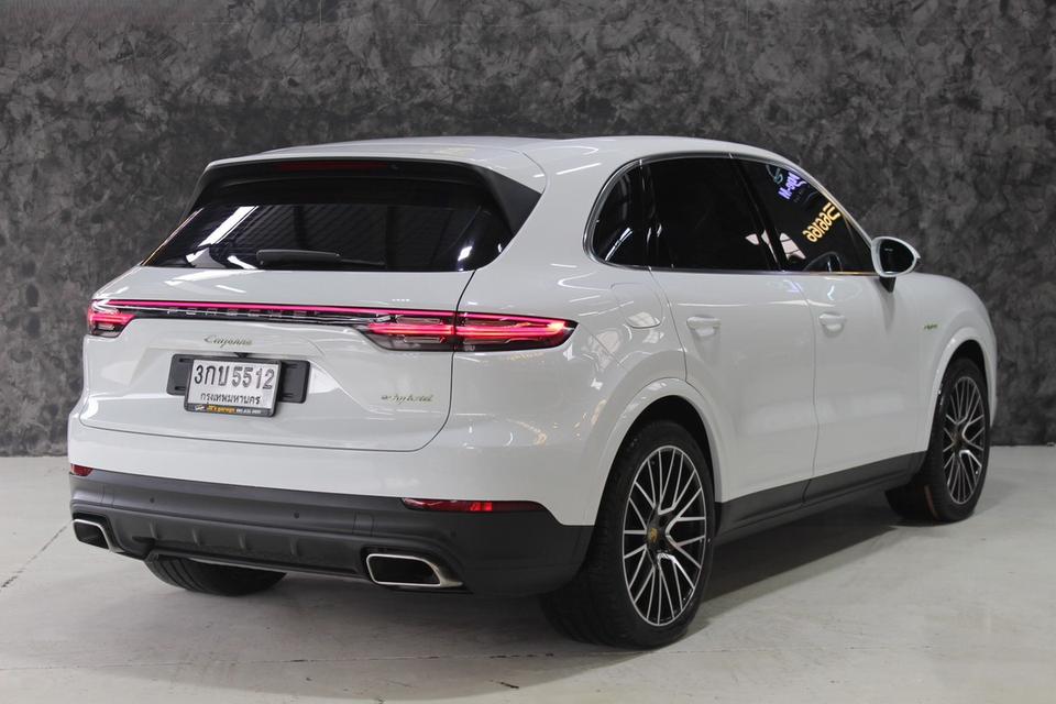 รหัสรถ JRS5512 Porsche Cayenne S Hybrid 2019