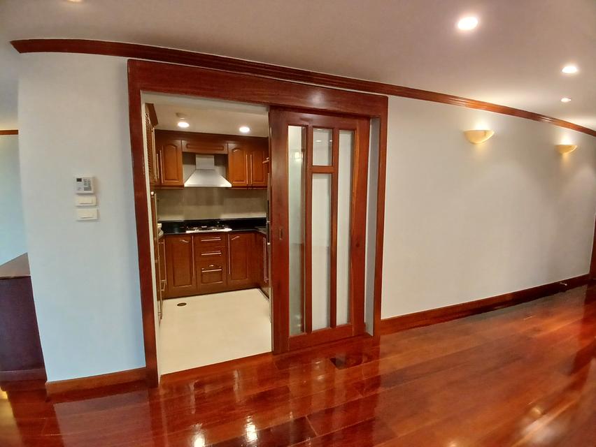 Floraville Condominium 11