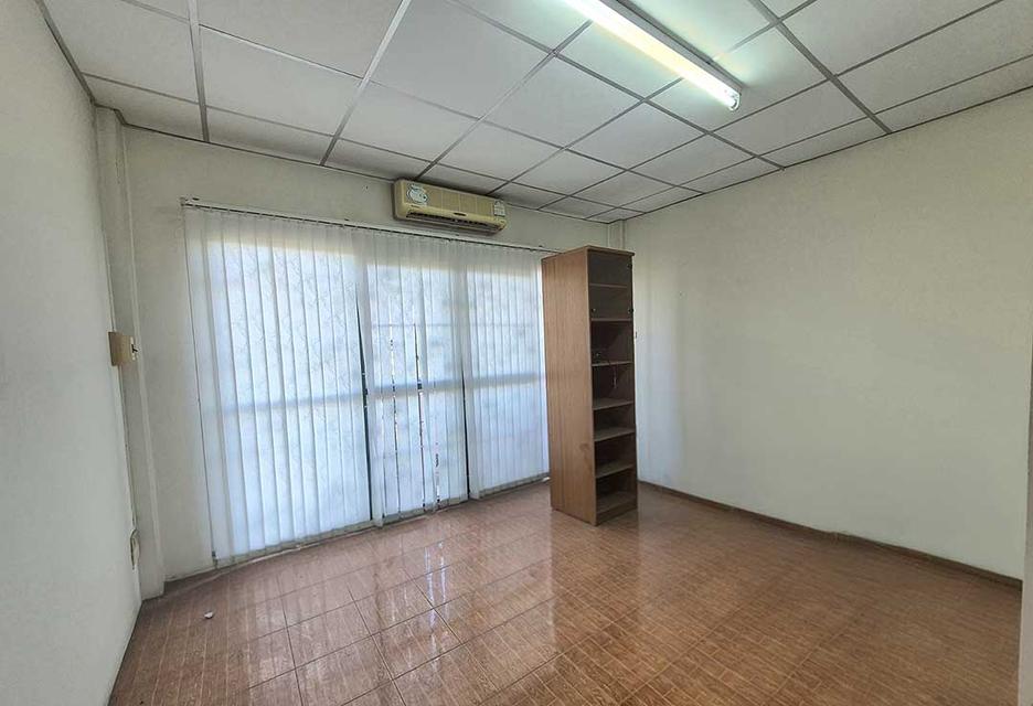 ให้เช่าตึก 4.5 ชั้น พหลโยธิน 54/4 แยก 3 15